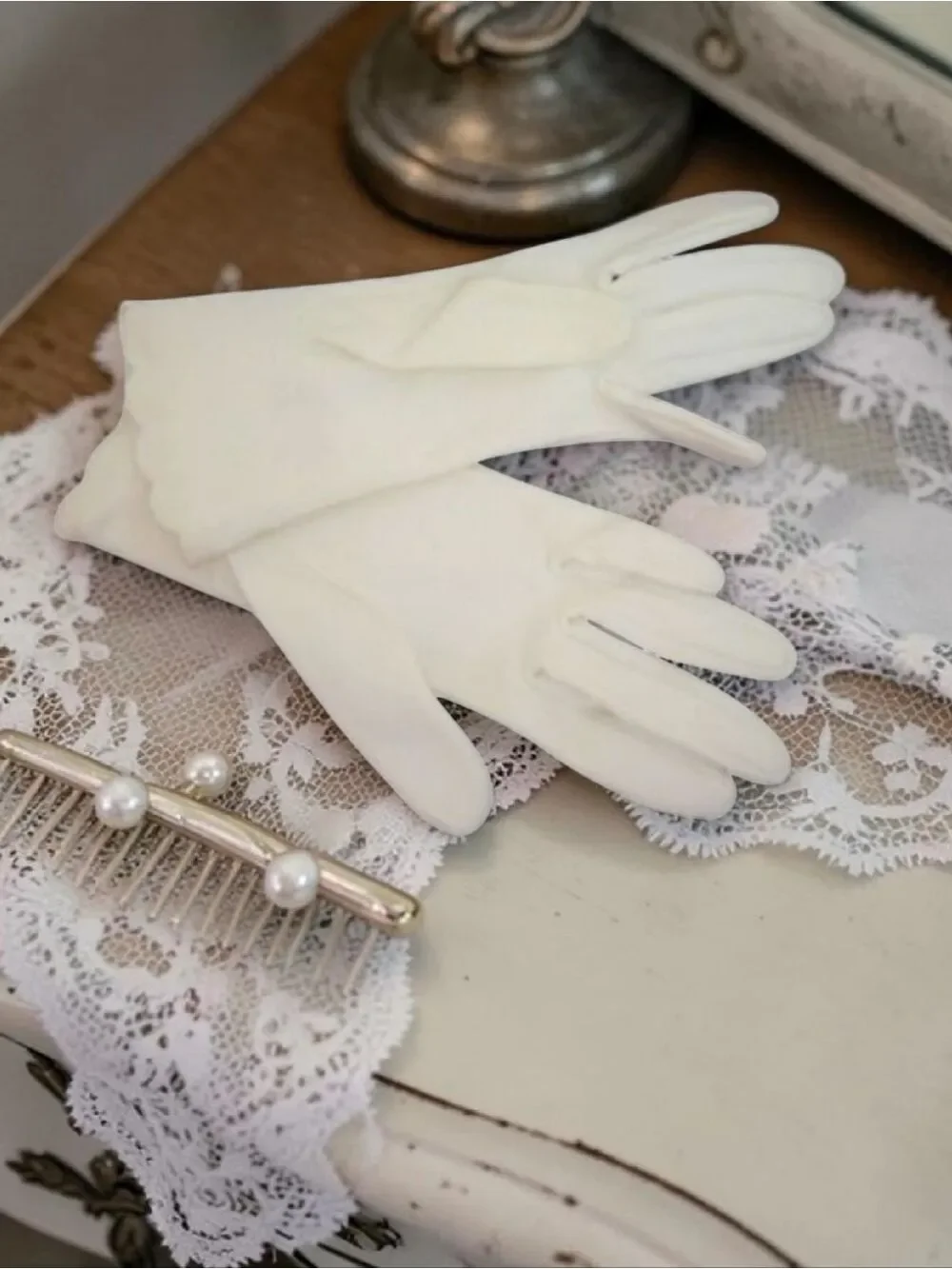 Vintage 1960s Fownes Doette Deluxe White Cotton Gloves 6.5 Original Packaging